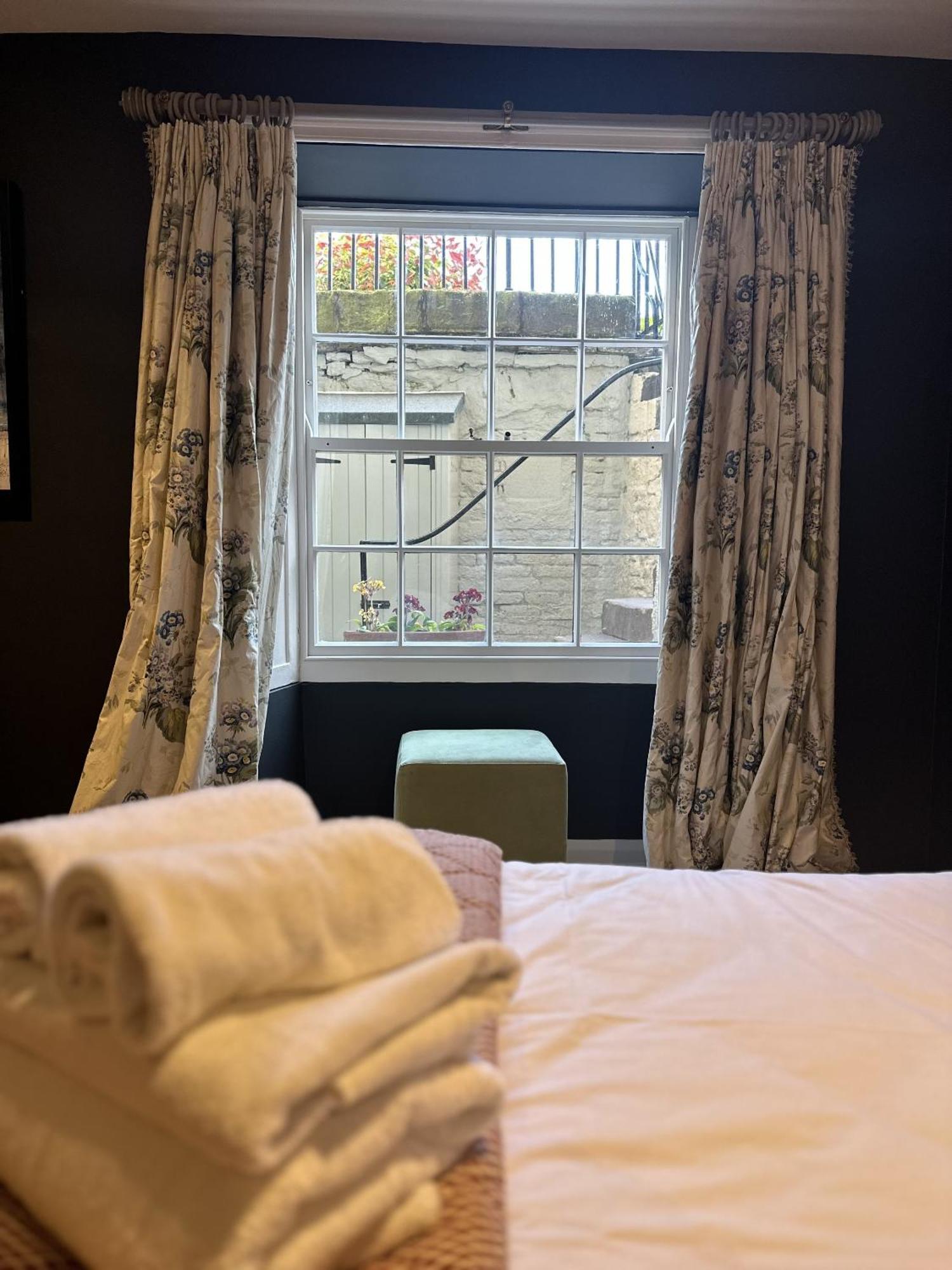 Unique Clifton Apartment On Historic Crescent Bristol Ngoại thất bức ảnh